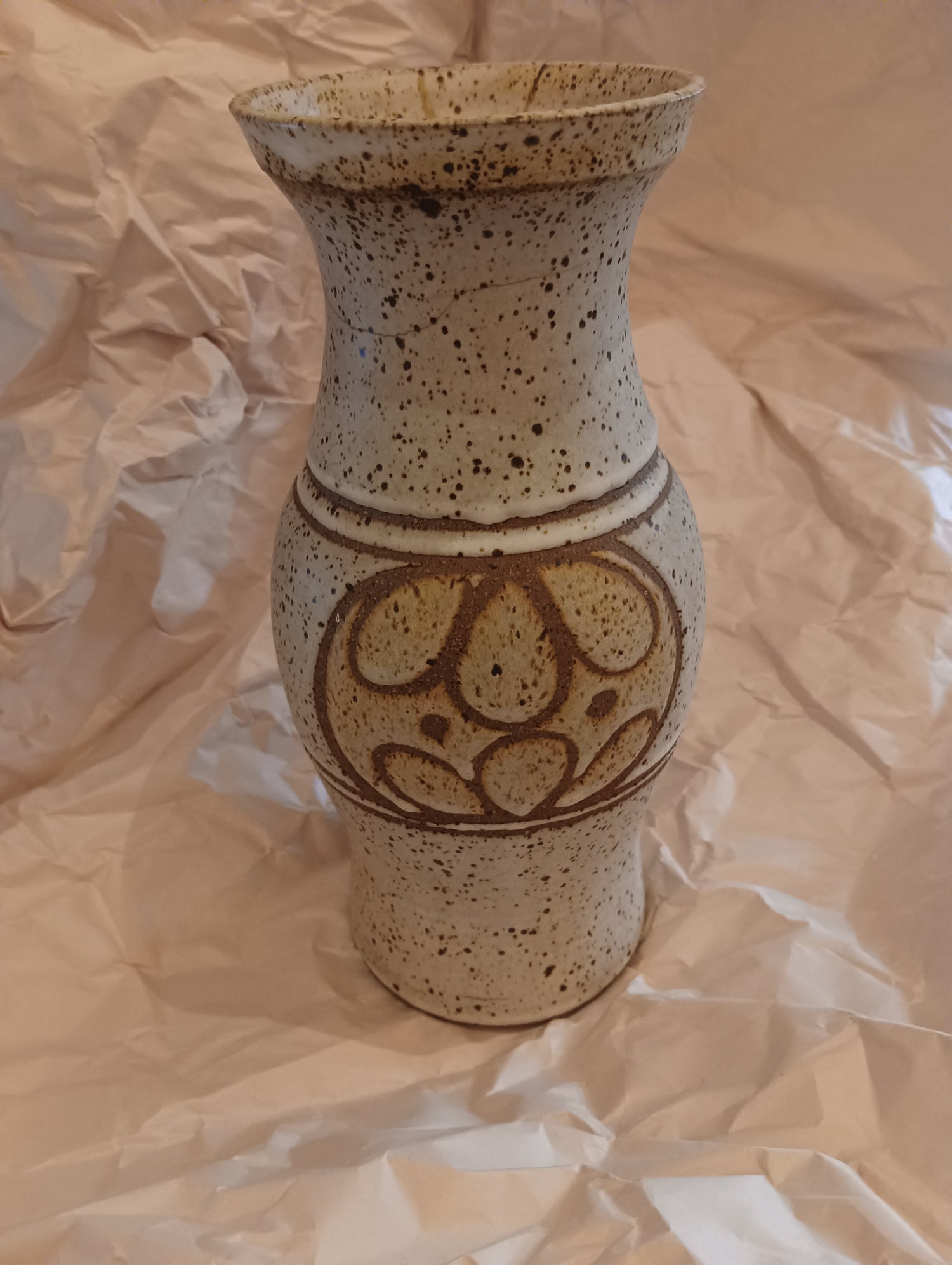 Craft work, Pottery, Material: Clay, Joan Shaw, Front view