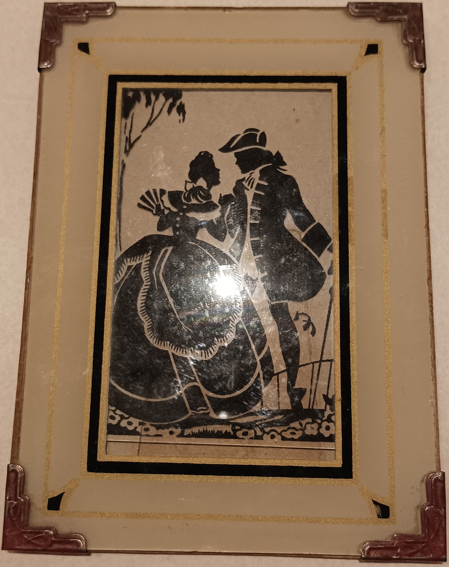 Craft work, Silhouette Art, Material: Glass, Unknown Artist, Front view