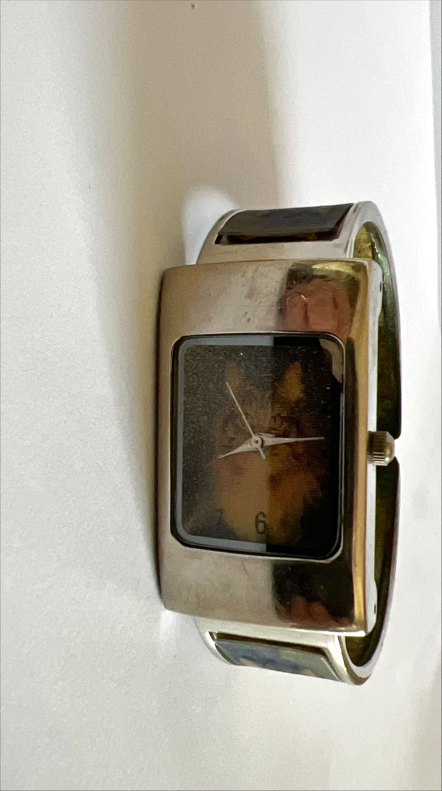 Accessory, Watch , Front view
