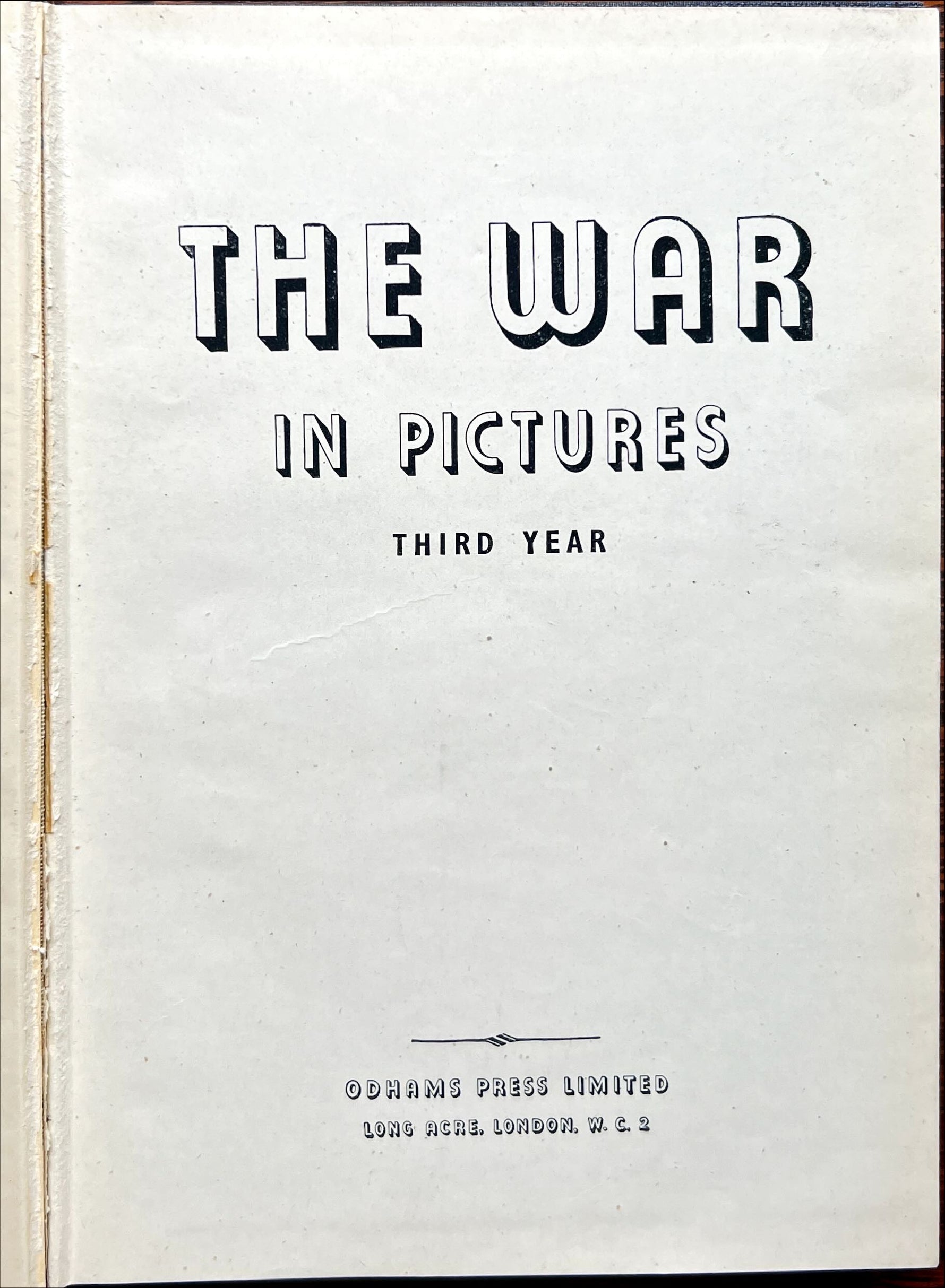 Book, Military, History, WWI, Odham’s Press, The Third Year of War in Pictures, Inside view
