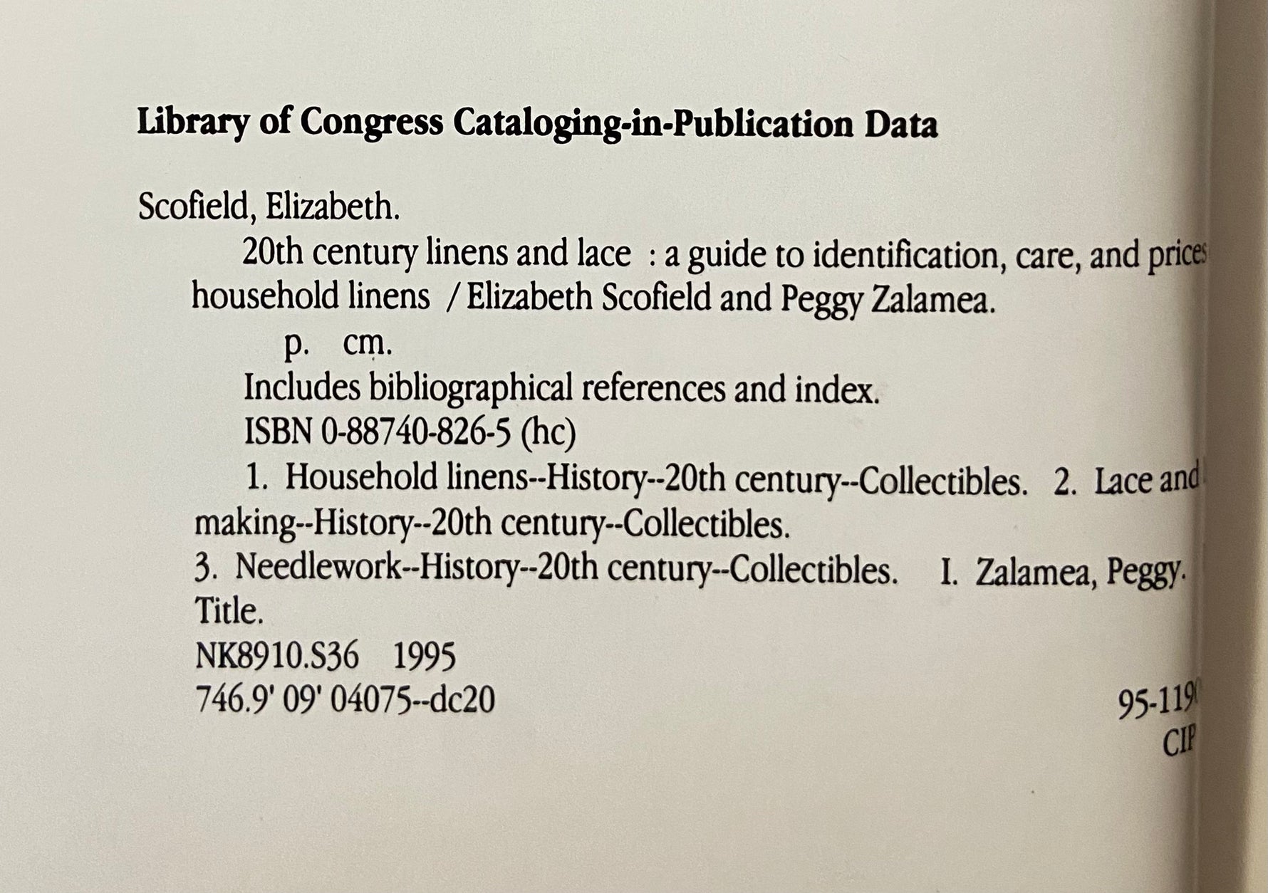 Book, Antique, Collectibles, Elizabeth Scofield and Peggy Zalamea, Linens and Lace: A Guide to Identification, care, and Prices of Household Linens, Inside view