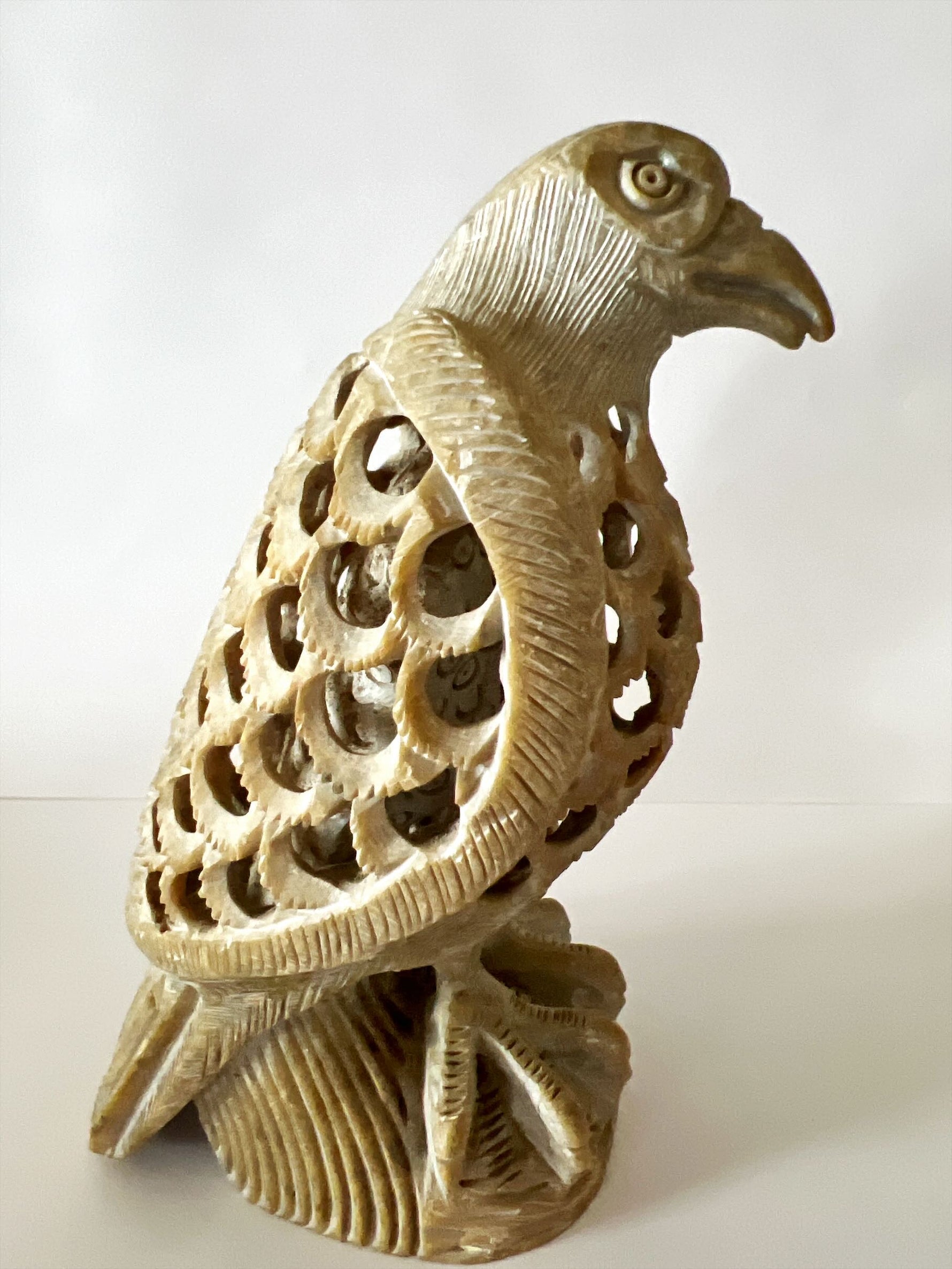 Craft work, Carving, Material: Resin, Unknown Artist, Side view
