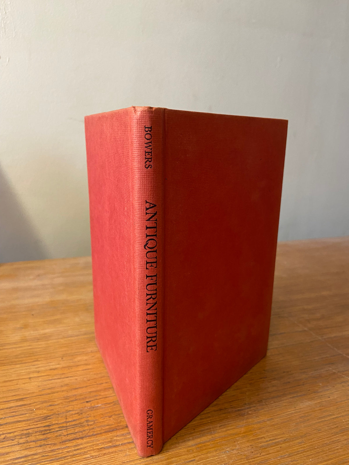 Book, Antique, Collectibles, K.W.M. Browers, Antiques Furniture Explained and Illustrated, 1501-1901, Spine view