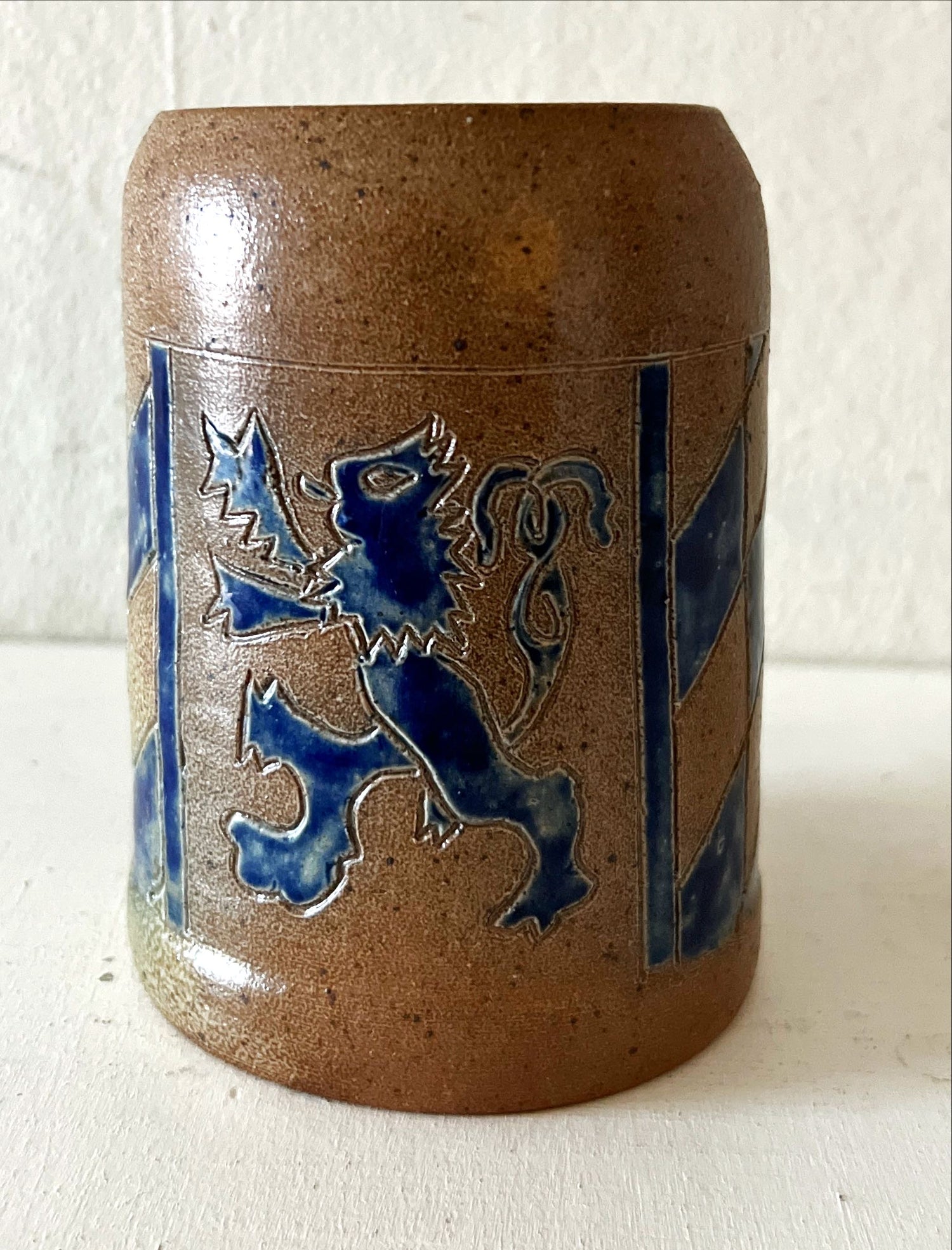Home, Kitchenware, Ceramic, Stein with blue lion, Front view