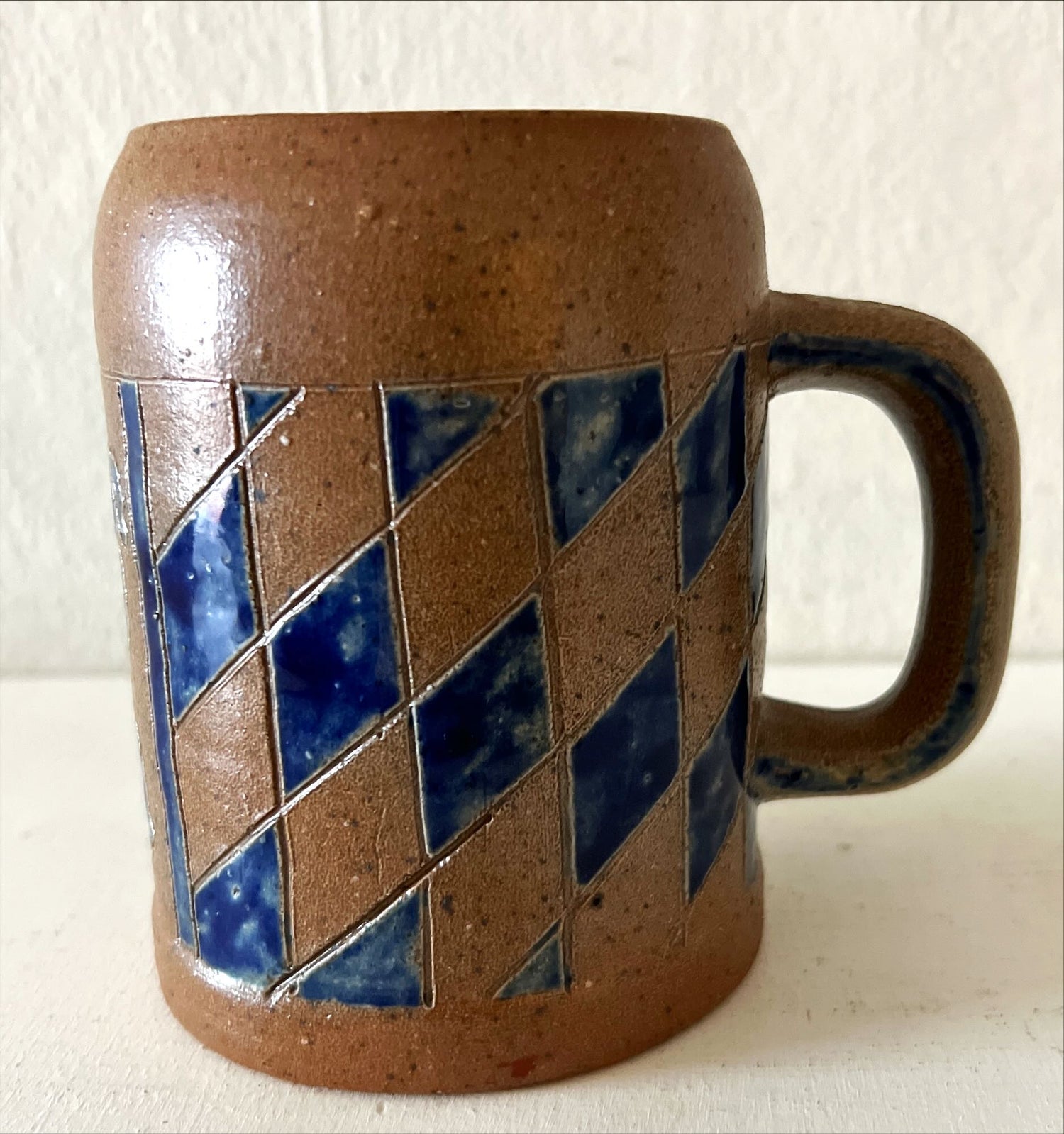 Home, Kitchenware, Ceramic, Stein with blue lion, Front view