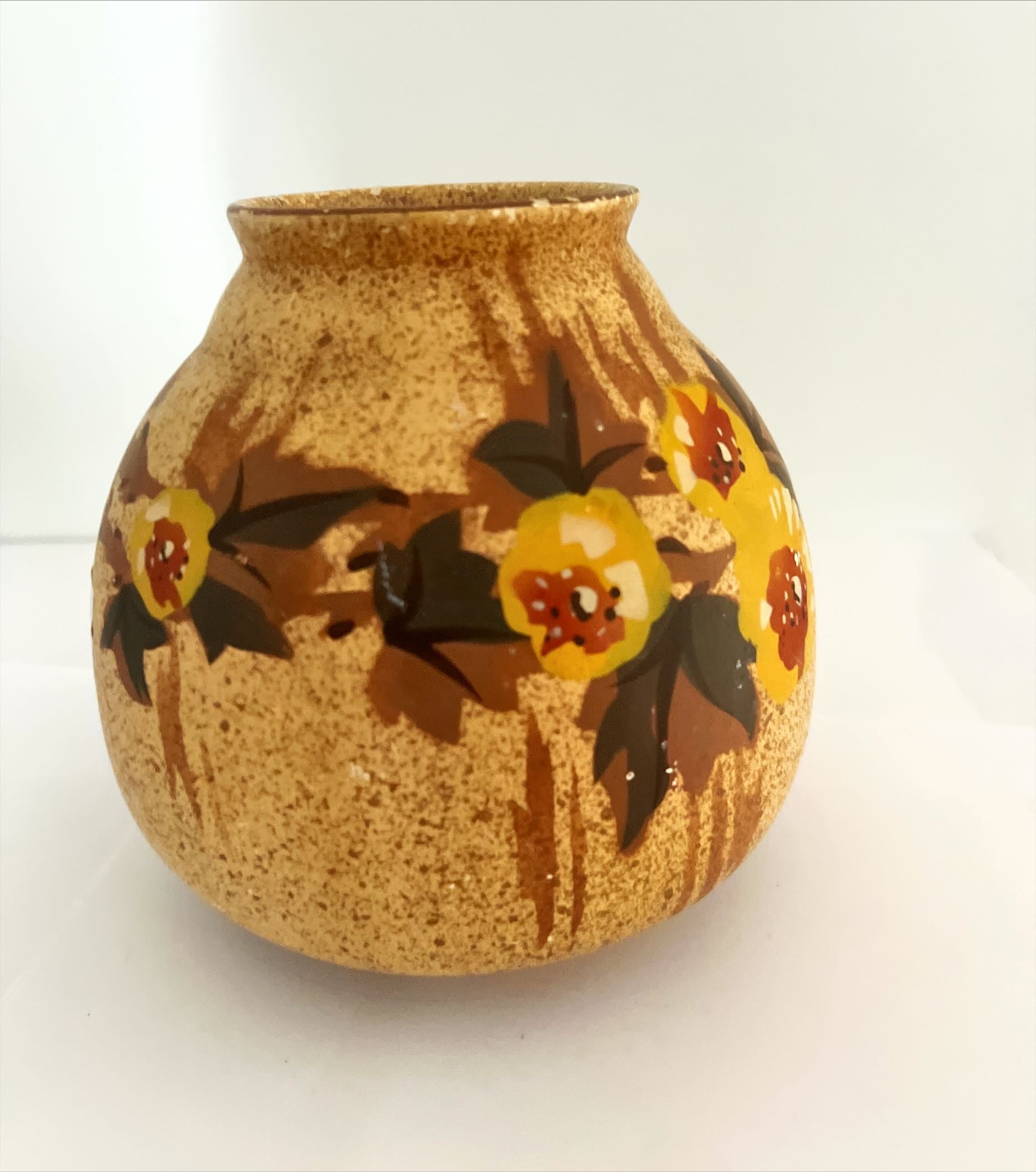 Craft work, Pottery, Material: Clay, Unknown Artist, Front view