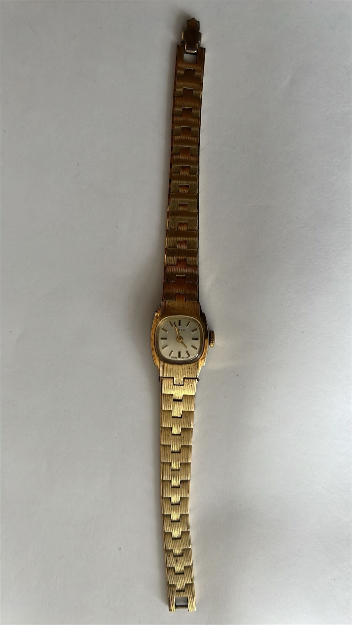 Accessory, Watch , Front view