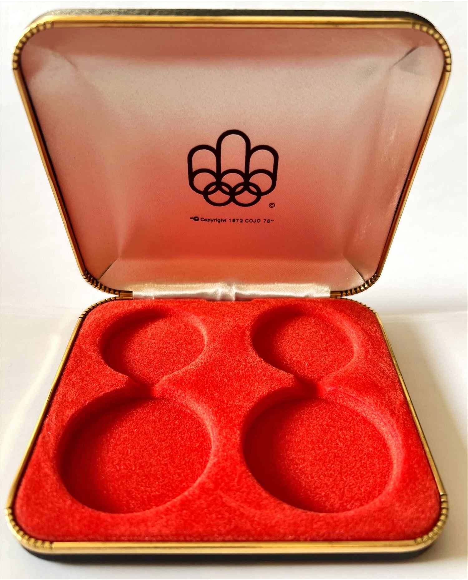 Home, Box, Storage, Olympics 1972 COJO 76” Coin case, 1976 Olympics, Front view
