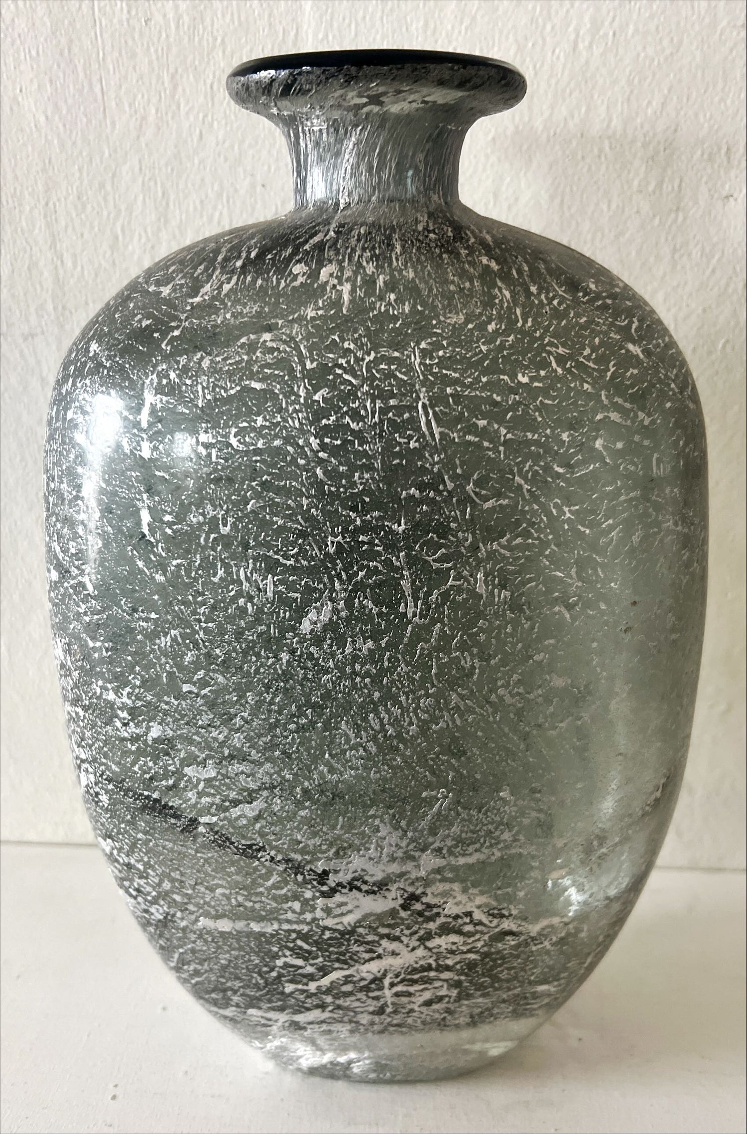 Home, Vase, Ceramic, Clear glass vase with silver flecks, Front view