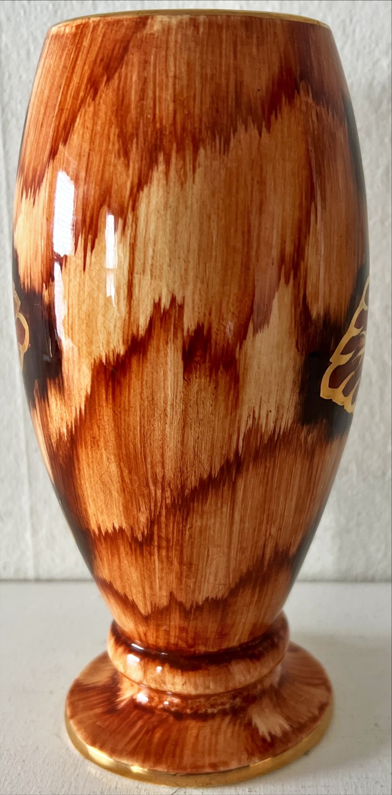 Home, Vase, Ceramic, Oldcourt Ware England Handpainted Staffordshire, Oldcourt Ware, Front view