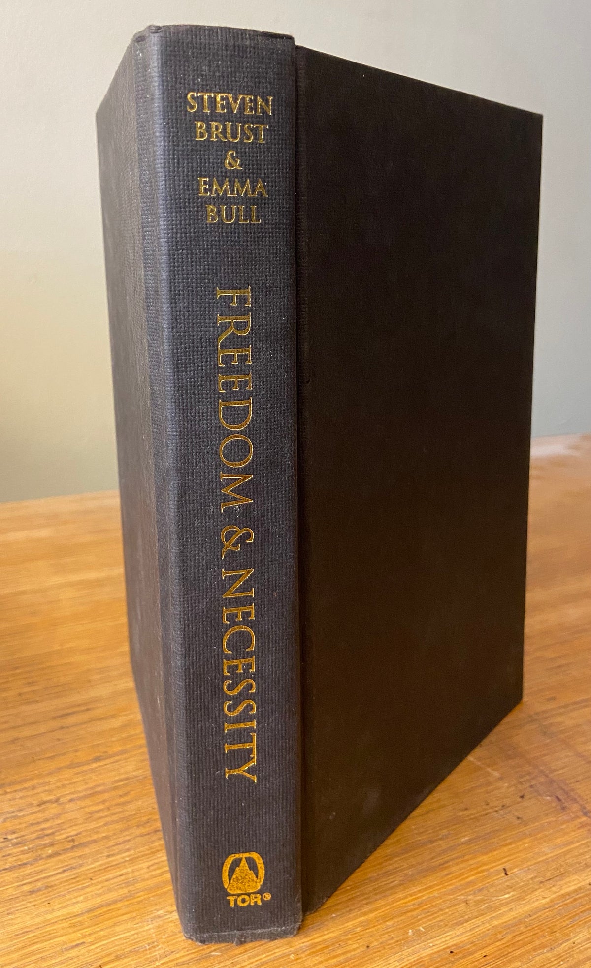Book, Fiction, Steven Brust and Emma Bull, Freedom & Necessity, Spine view