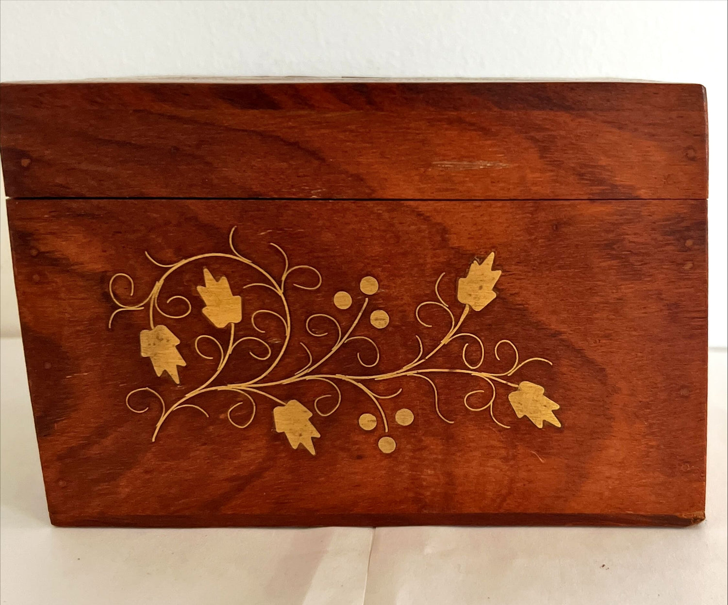 Home, Wooden Box, Storage, Pretty Inlaid Wooden Box with Vine and Leaf Motif, Archana Handicrafts, Front view