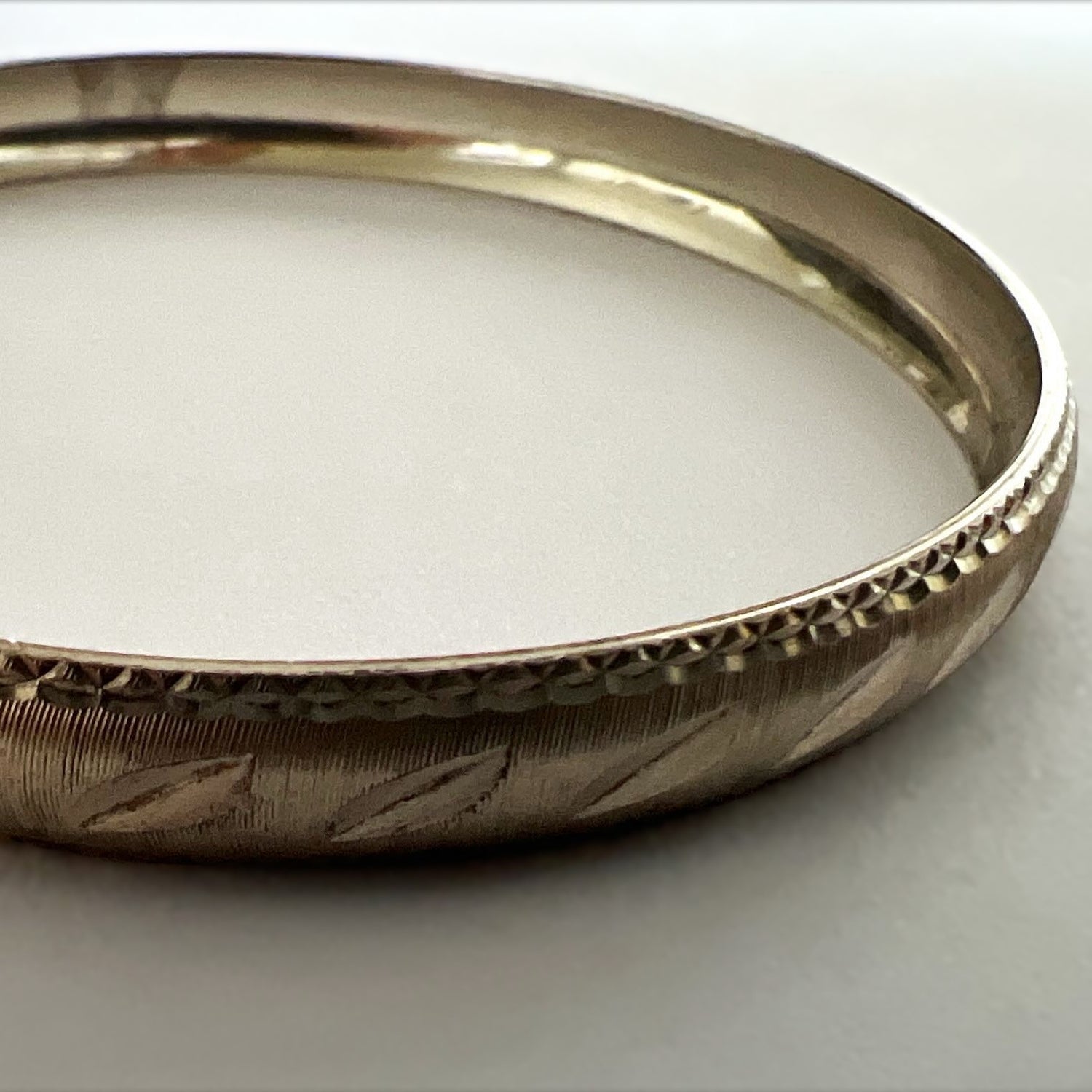 Accessory, Bracelet , Cover view