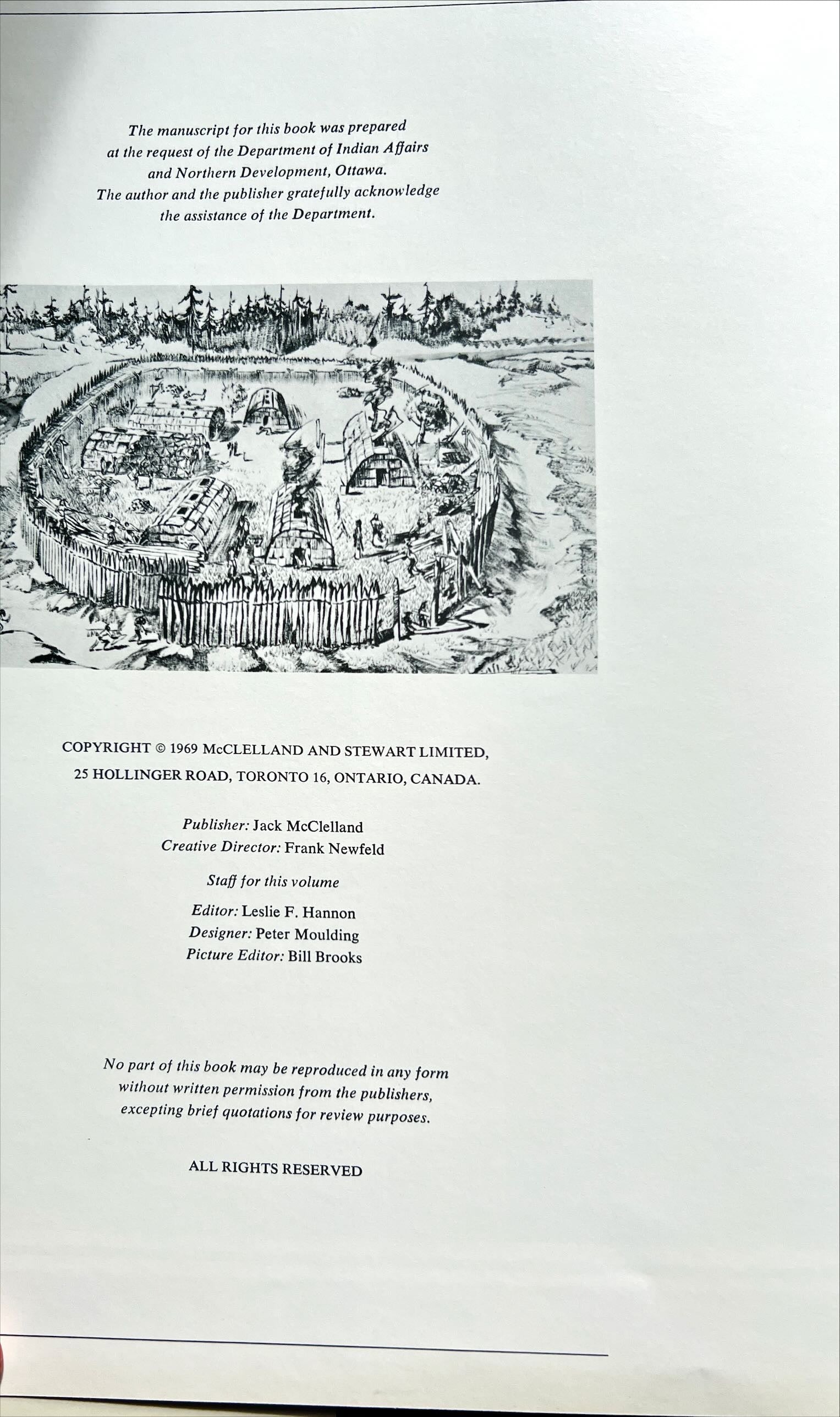 Book, History, Canada, Fraser Symington, The Canadian Indian: The Illustrated History of the Great Tribes of Canada, Inside view
