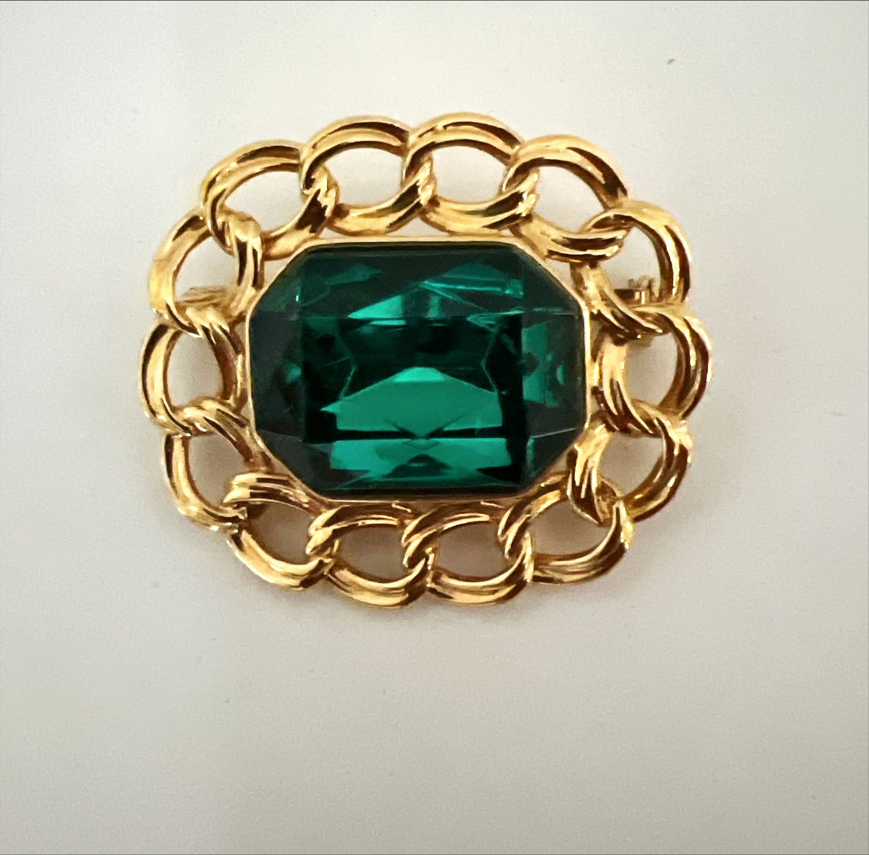Accessory, Brooch , Front view