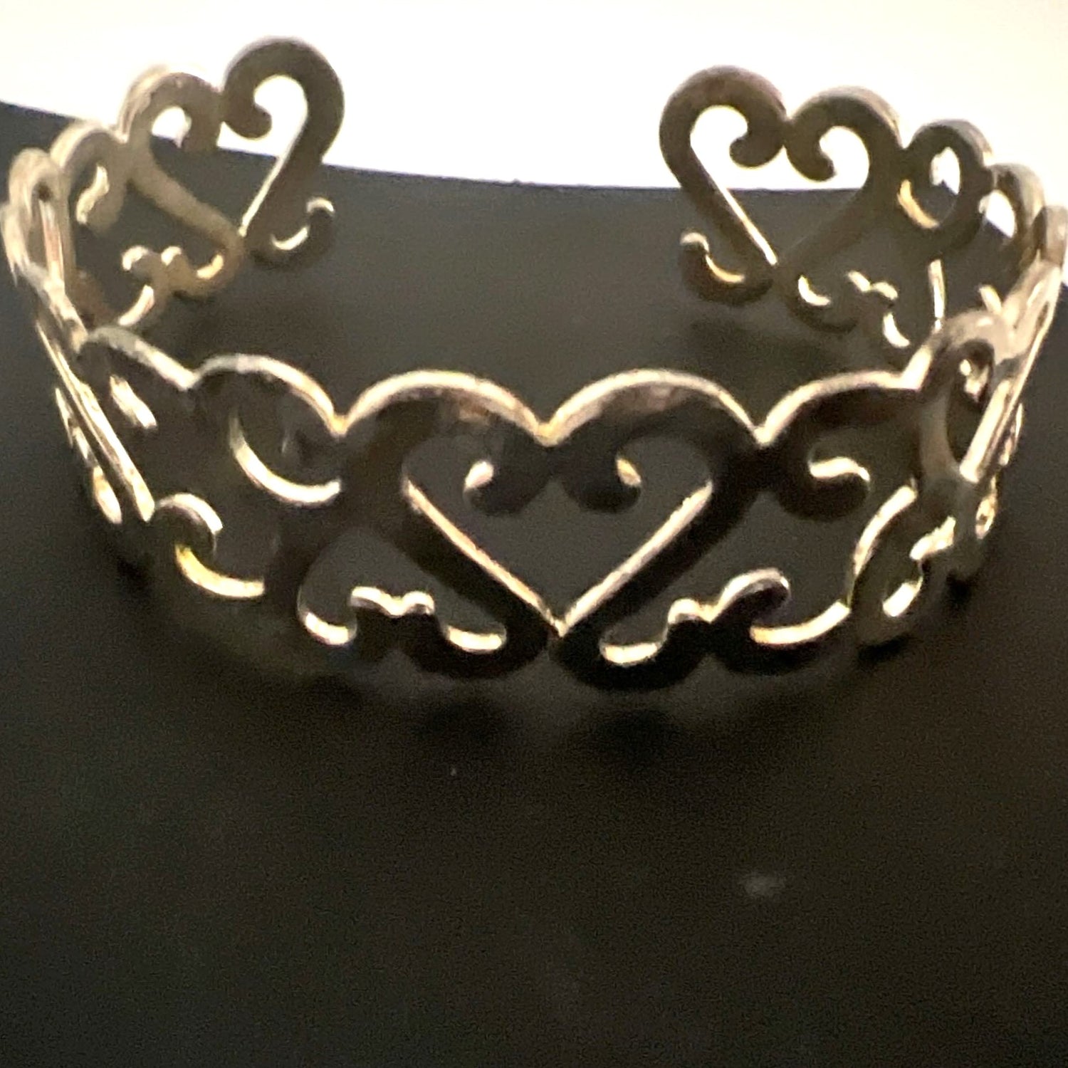 Accessory, Bracelet , Cover view