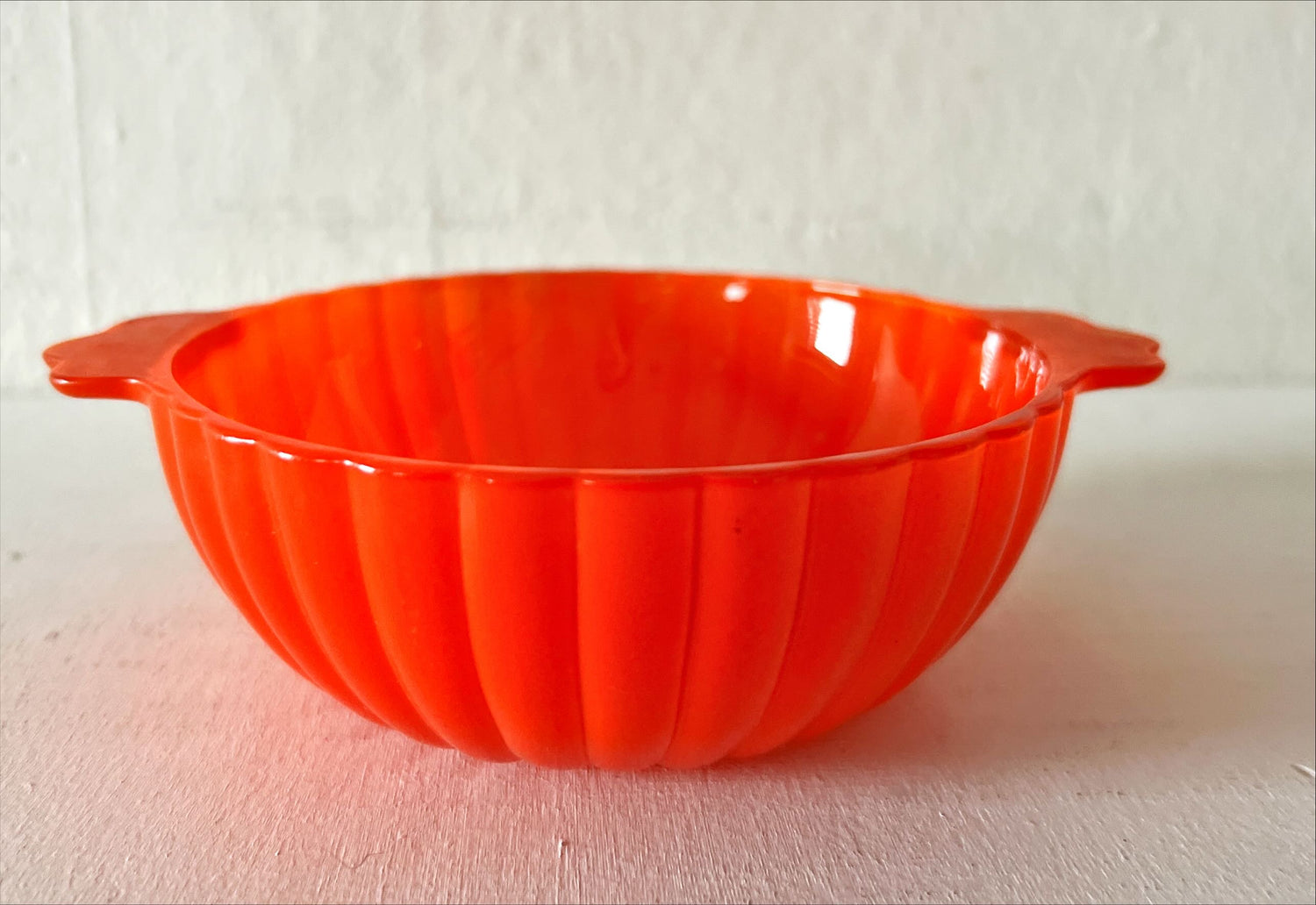 Home, Glassware, Kitchenware, Fun Small Orange Handled Bowl, Front view