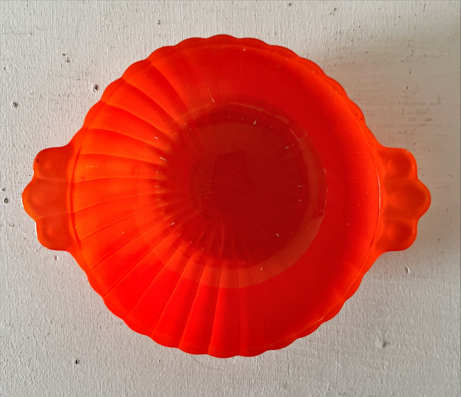 Home, Glassware, Kitchenware, Fun Small Orange Handled Bowl, Front view
