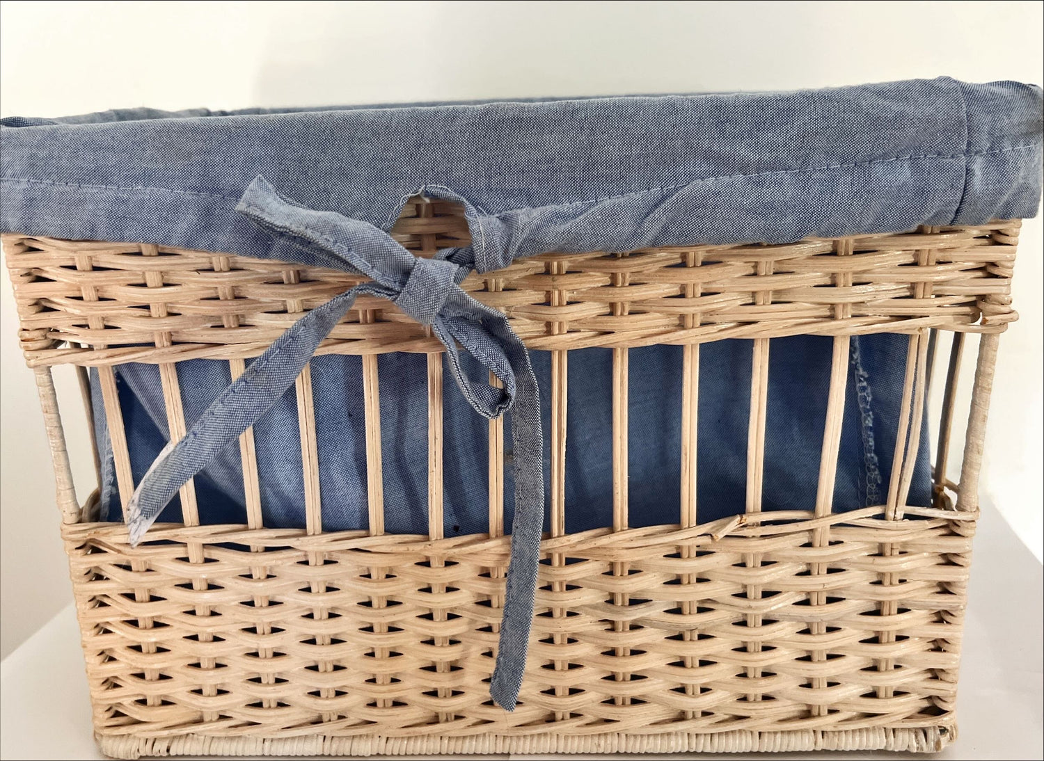 Home, Basket, Storage, Wicker Basket with Blue Liner, Front view