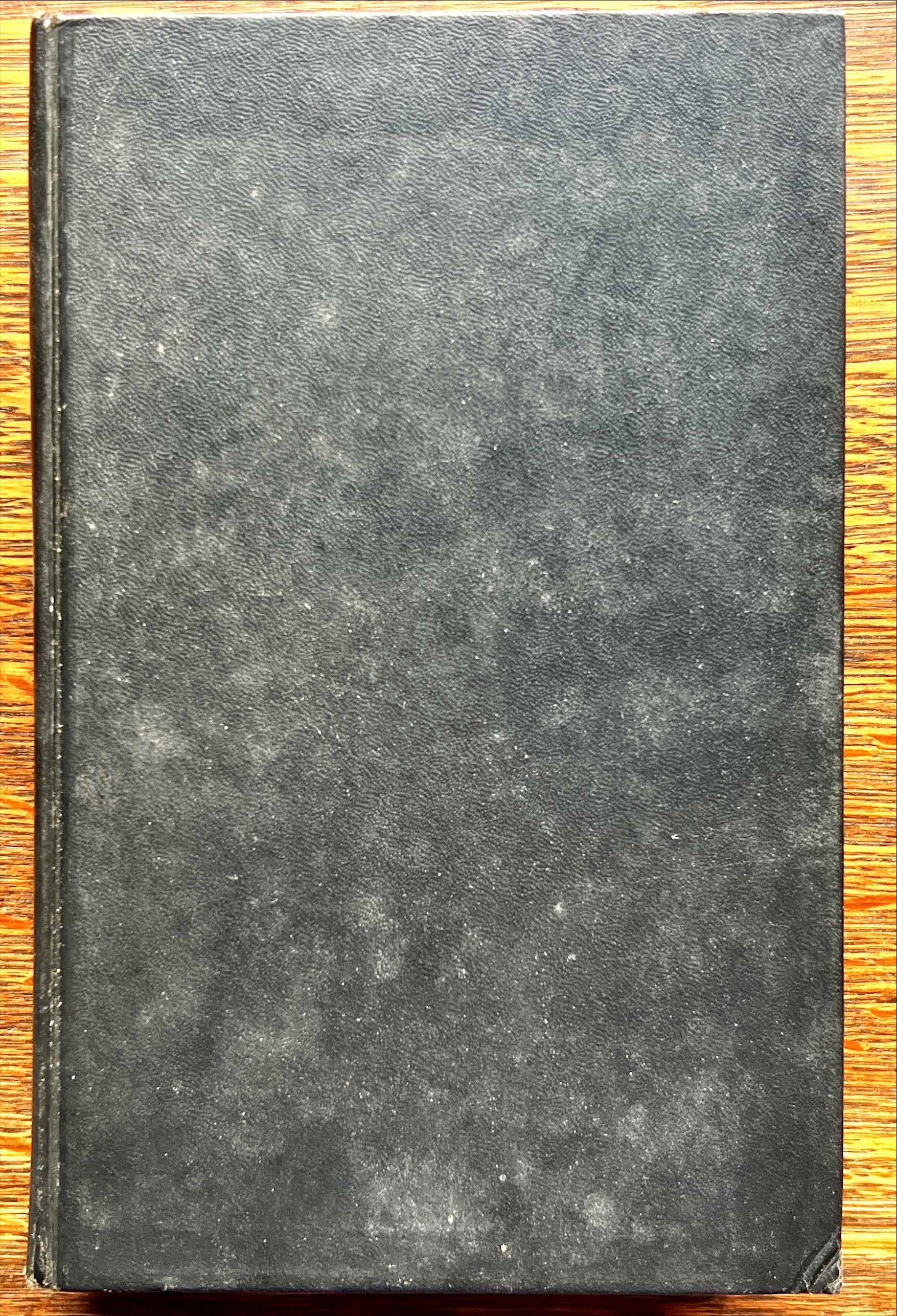 Book, Fiction, Ellery Queen, The Bizarre Murders, Front view
