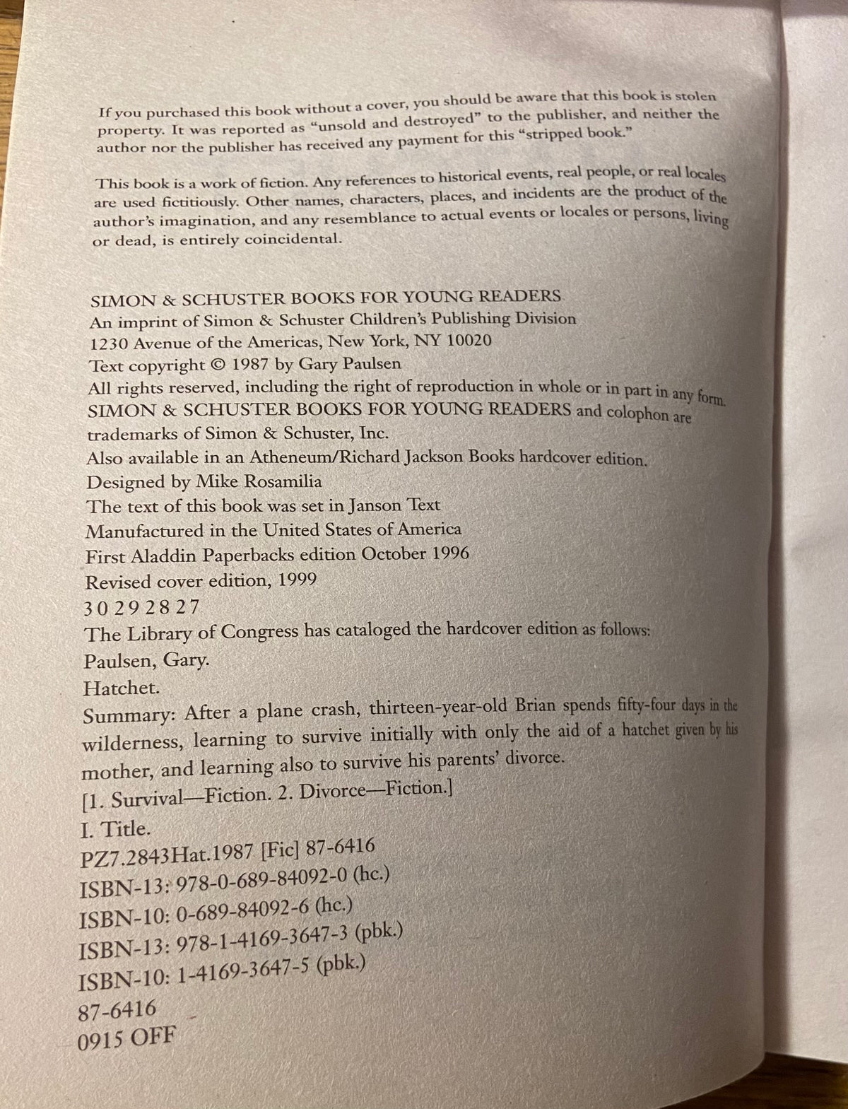 Book, Fiction, Gary Paulson, Hatchet, Inside view